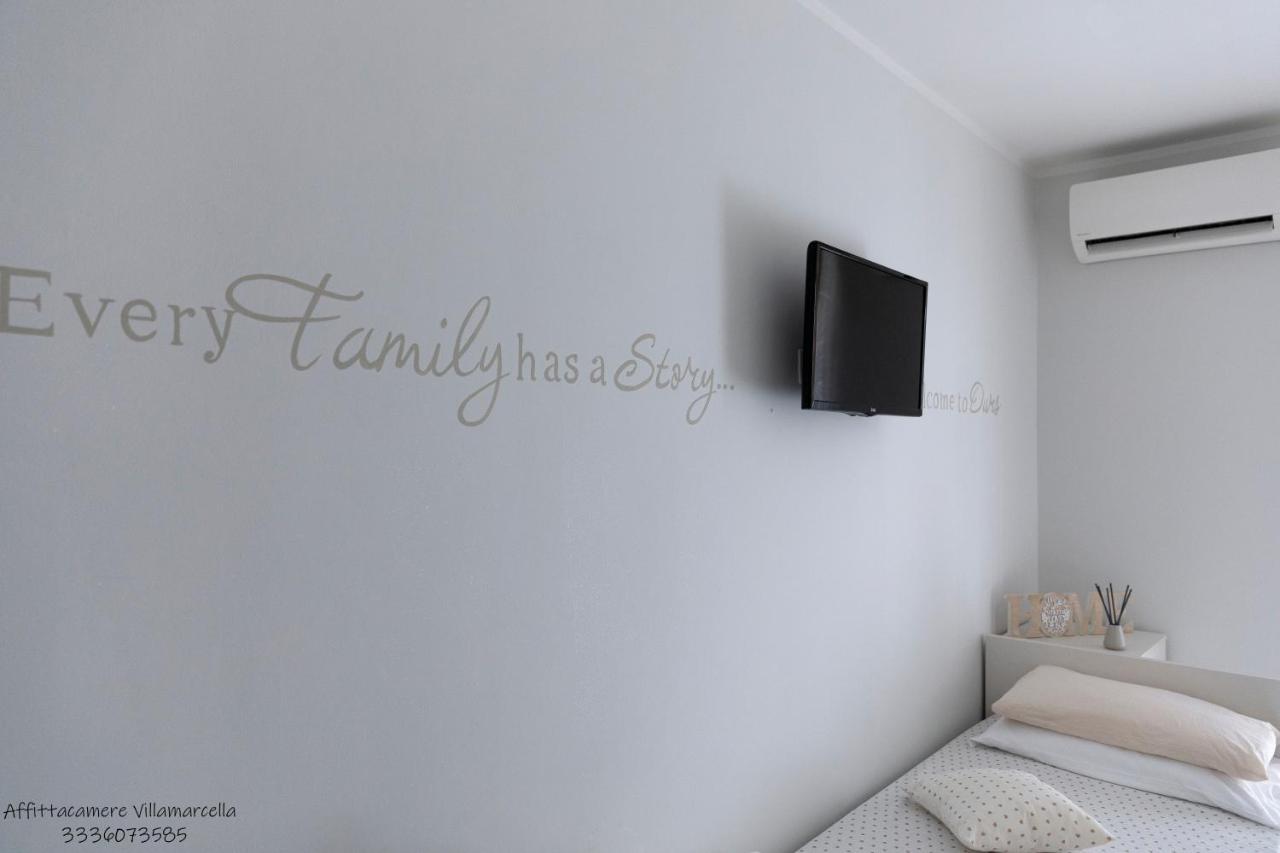 Affittacamere Villa Marcella ลาสเปเซีย ภายนอก รูปภาพ